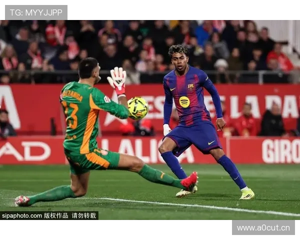 巴萨遭逆转丢榜首亚马尔失点憾