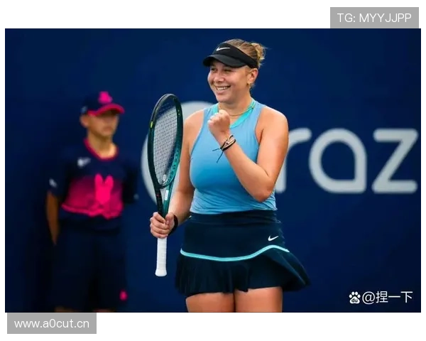 阿尼西莫娃逆转晋级迪拜站四强